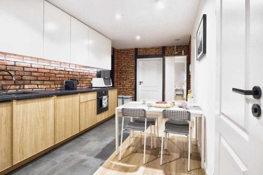 Archirent Apartament Warynskiego غدانسك المظهر الخارجي الصورة